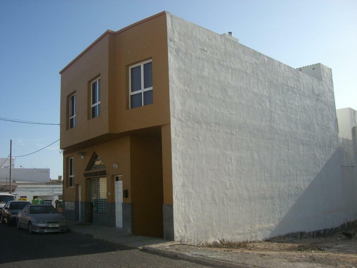 Apartamento Aeropuerto Playa بويرتو ديل روزاريو المظهر الخارجي الصورة